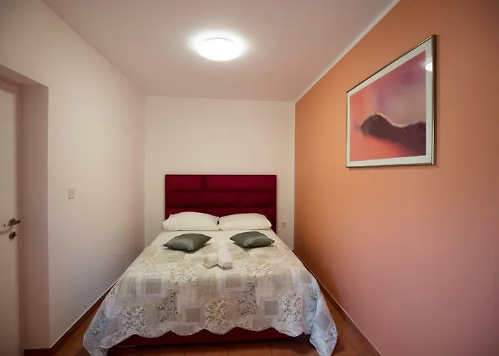 Dani Apartments