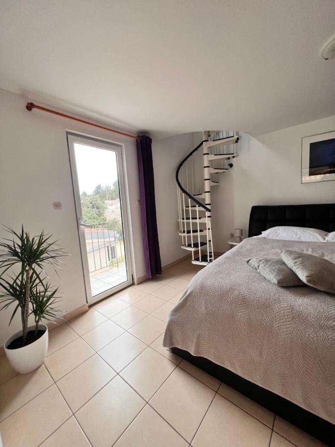 Apartment Dani *